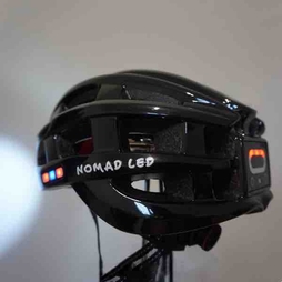 casque-avec-lumiere-nomadled-de-dos-et-cote
